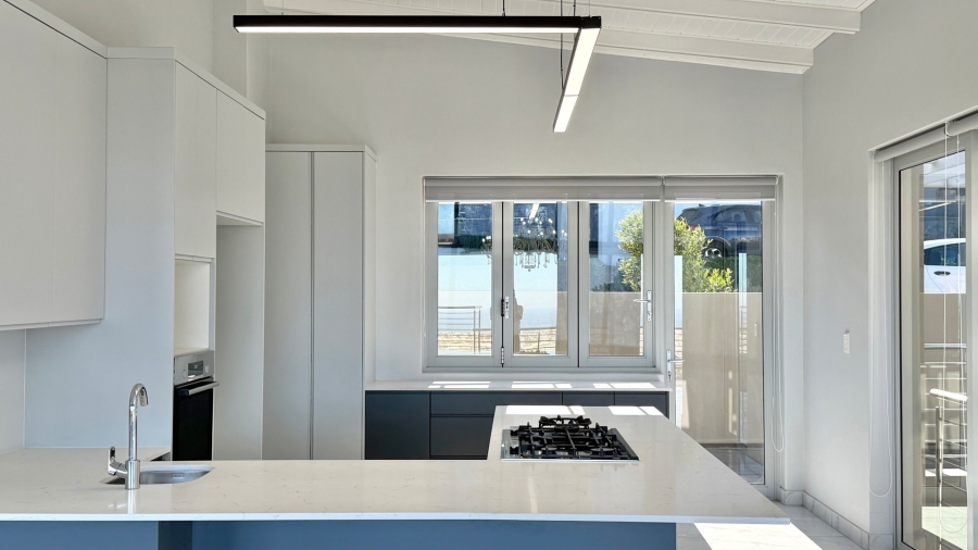 5 Bedroom Property for Sale in Dennegeur Western Cape